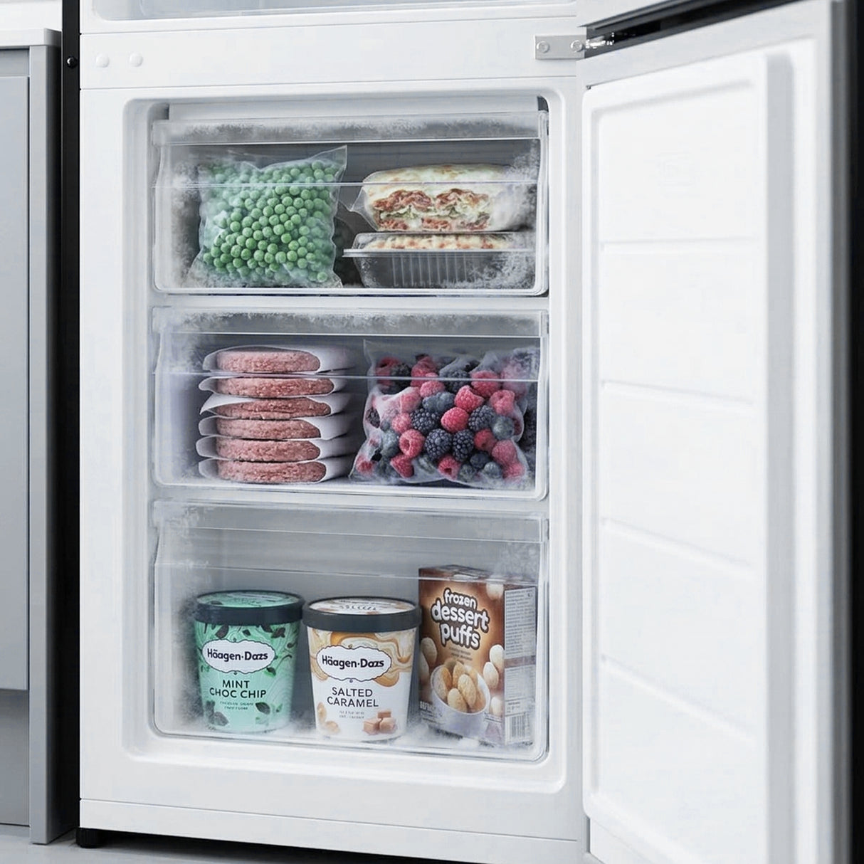 Heinner HC‑HM260BKWDE++ Koel-vriescombinatie 260 L – Waterdispenser