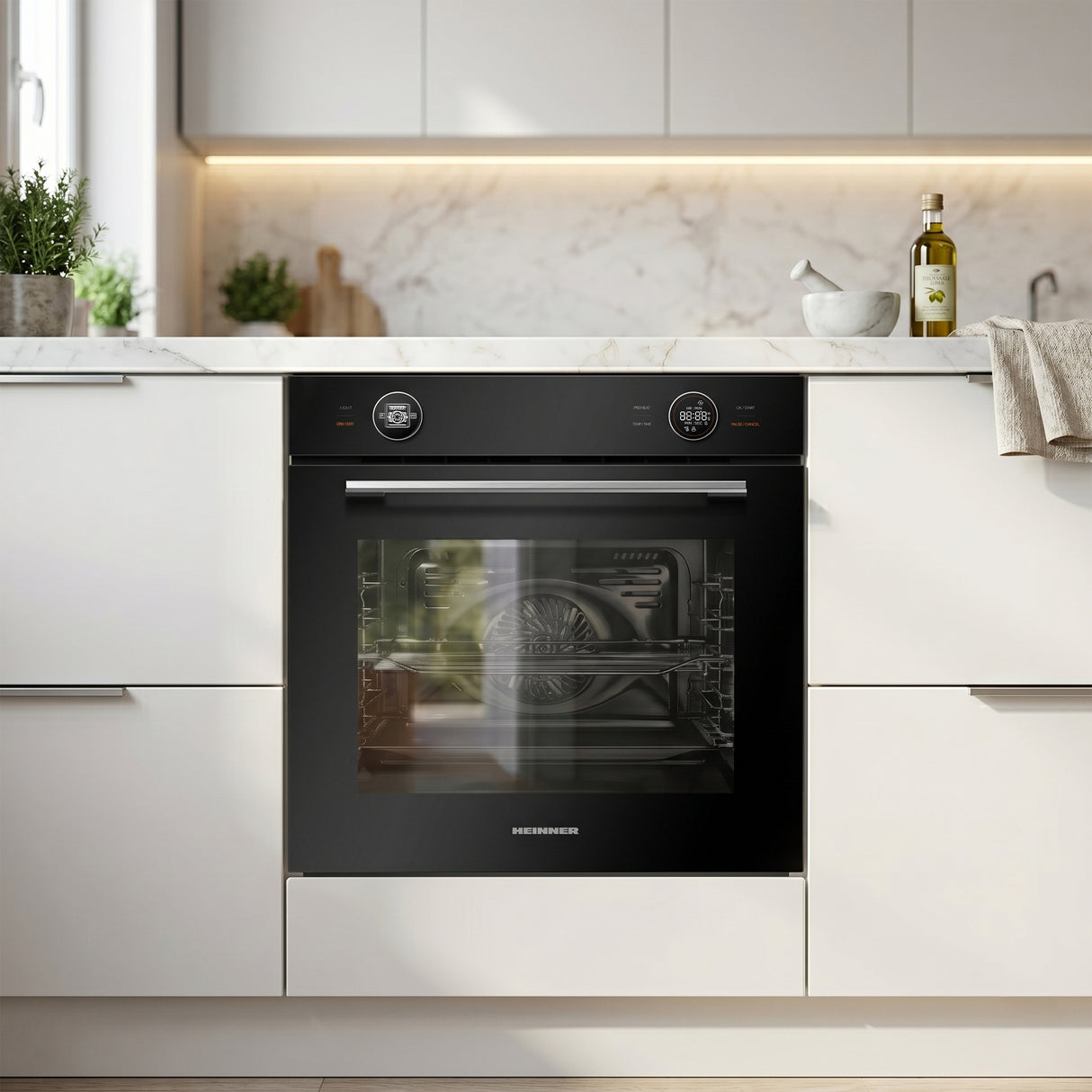 Heinner HBO-M7210GCDRC-GBK Inbouw Oven 72L Grill Conventioneel Zwart Glas