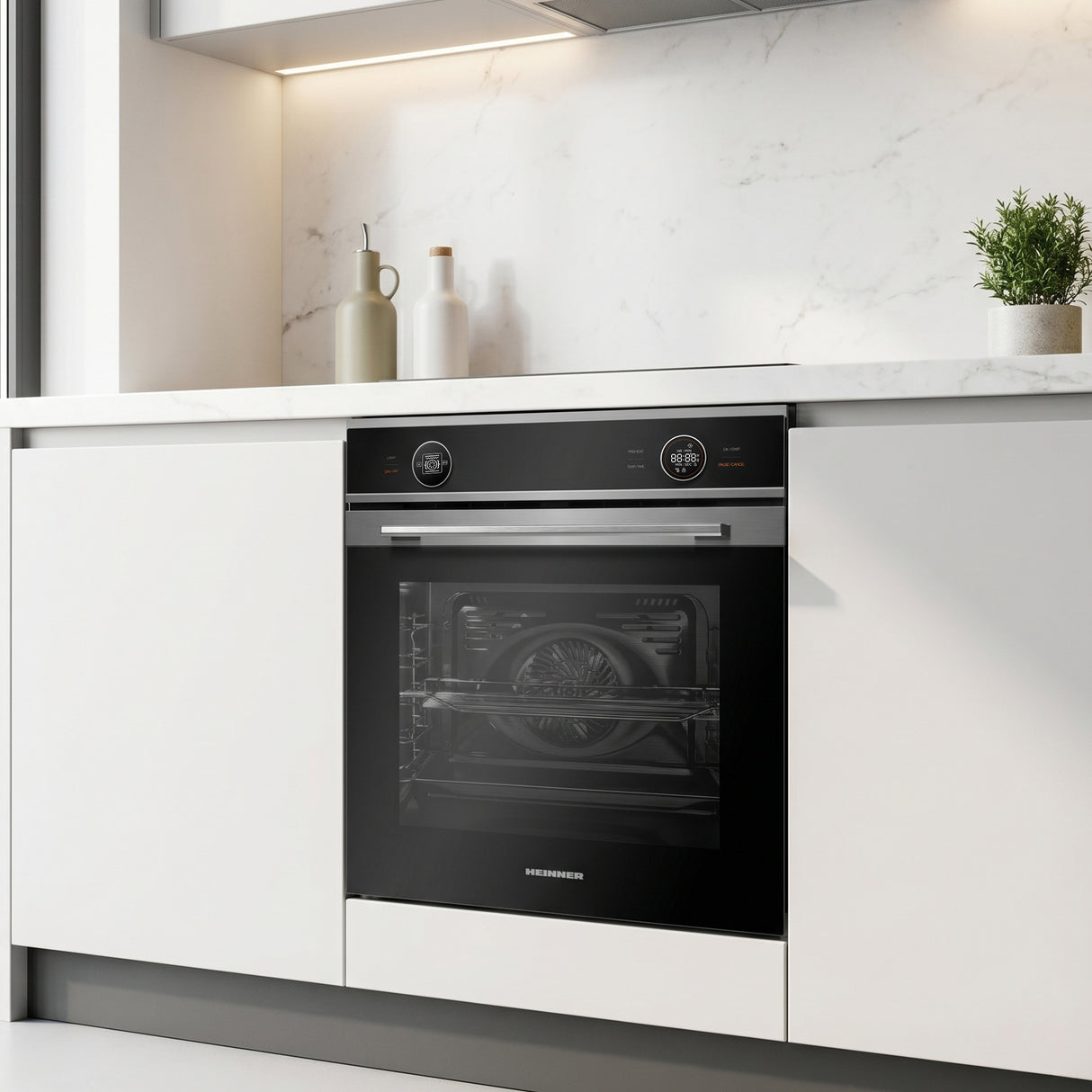 Heinner HBO-M7210GCDRC-GBK Inbouw Oven 72L Grill Conventioneel Zwart Glas