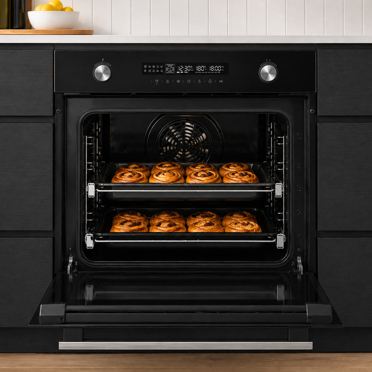 Four encastrable Heinner HBO-M7212GCDRP-GBK – 72 litres – 60 cm – verre noir