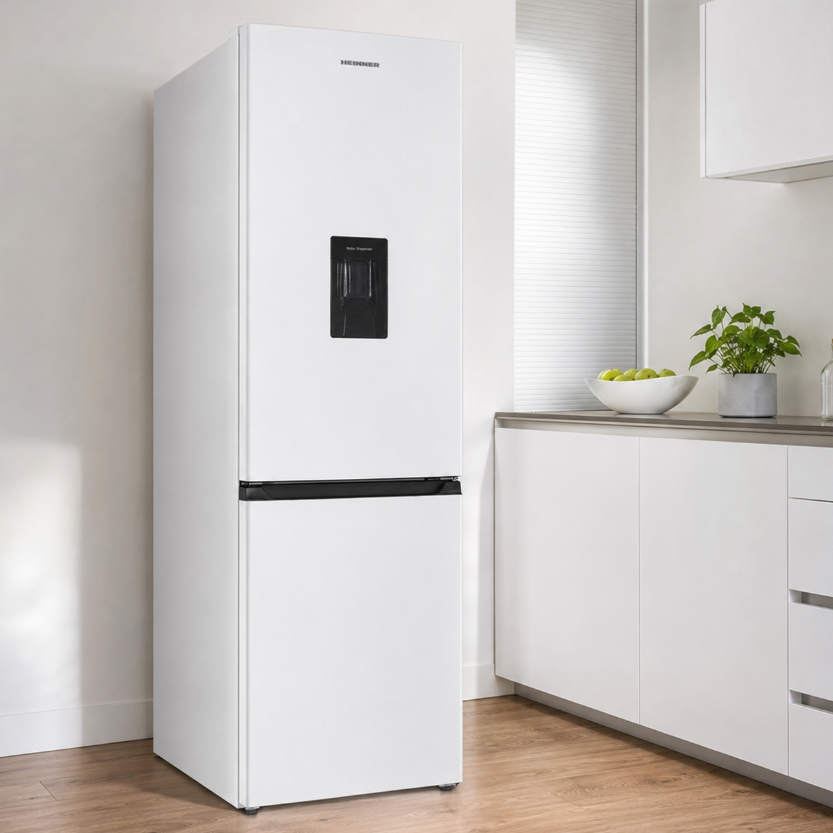 Frigo congélateur avec distributeur d’eau Heinner HC-HM313WDE++ – 313 L – Classe énergétique E – Thermostat réglable – Éclairage LED – Porte réversible – Blanc – 5 Ans de garantie