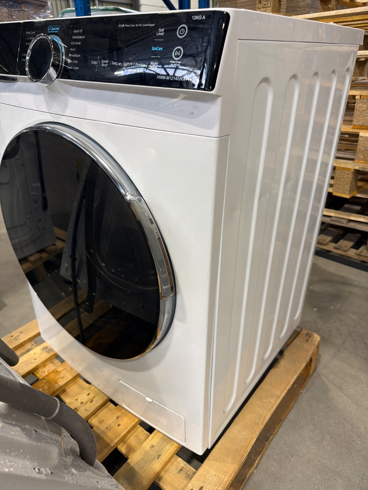 Lave-linge Heinner HWM-M1214IVKA – 12 kg – 1 400 tours/minute – classe énergétique A — Outlet – image 3