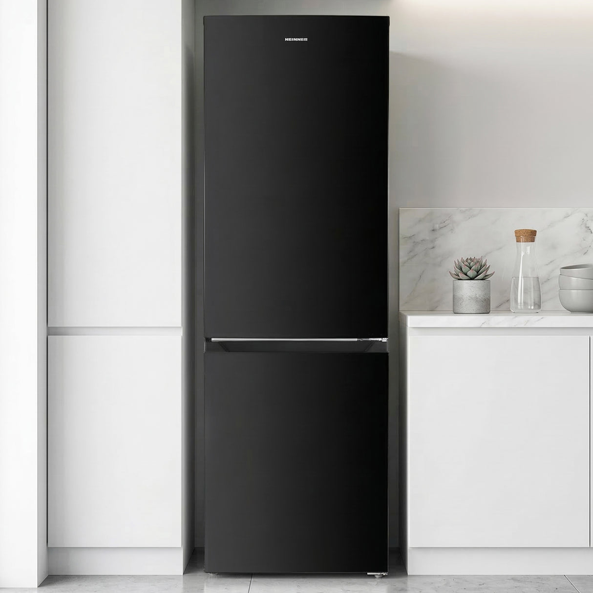Heinner HCNF-HM253BKE++ Koel-vries 253 L – Full No Frost