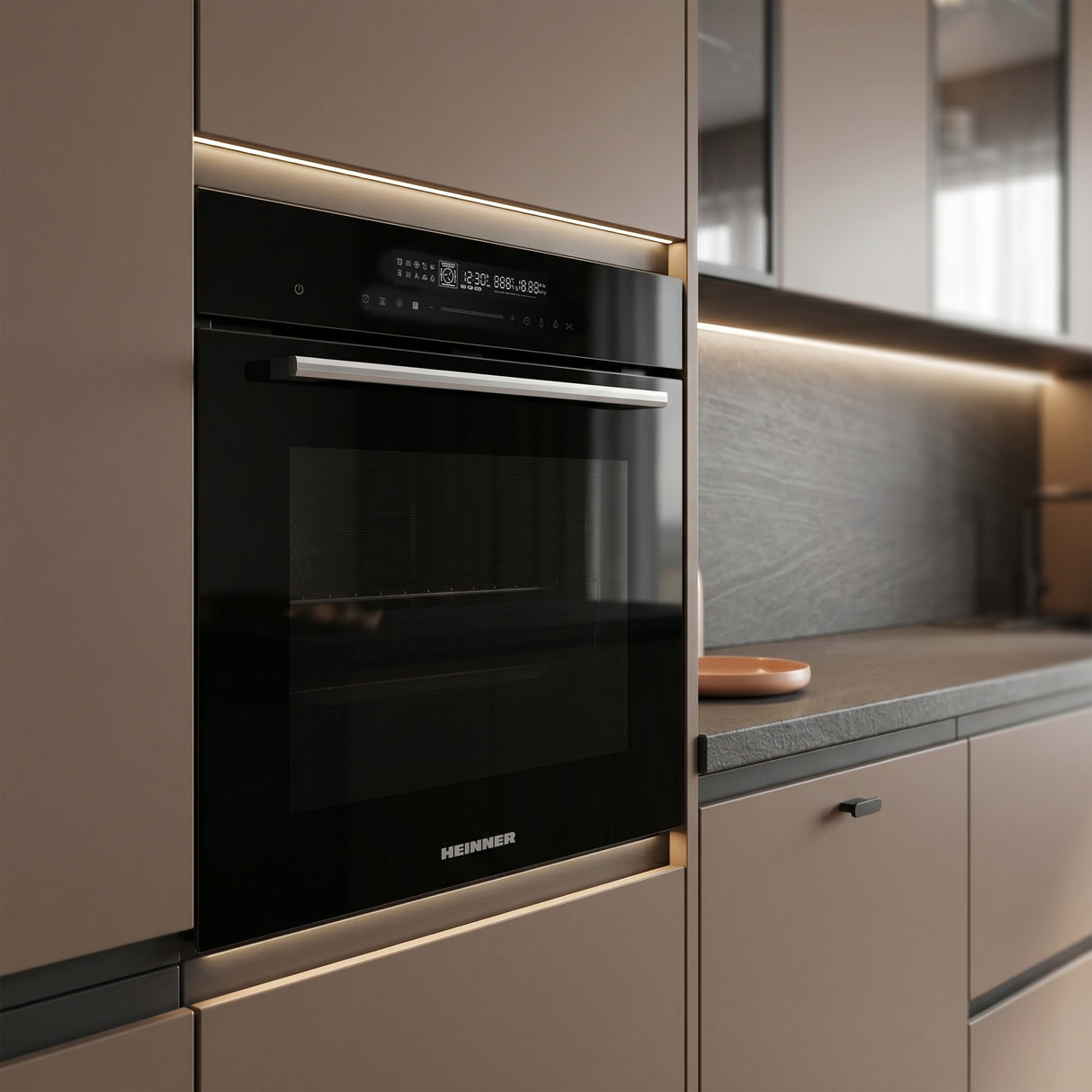 Heinner HBO-M7214GCDRC-GBK Inbouw Oven 72 L – Hetelucht – Grill – AirFry