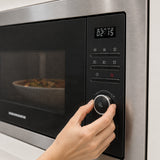 Micro-ondes Heinner HMW-MD20BISS – 20 litres – gril – LED – encastrable