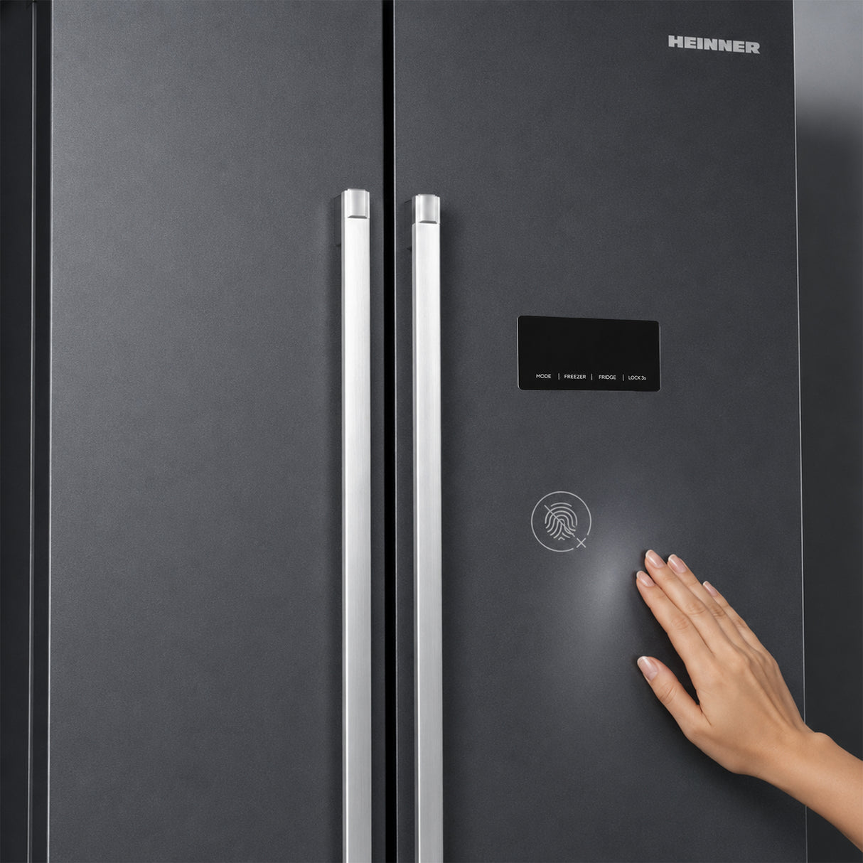 Frigo américain Heinner HSBS-HM442NFINVDGE++ – 442L – No Frost – Anthracite