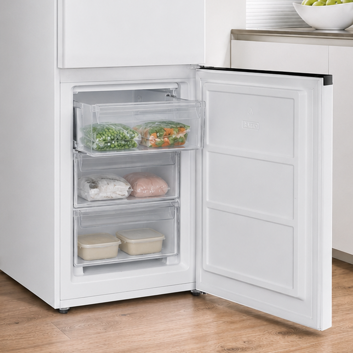 Frigo congélateur avec distributeur d’eau Heinner HC-HM313WDE++ – 313 L – Classe énergétique E – Thermostat réglable – Éclairage LED – Porte réversible – Blanc – 5 Ans de garantie